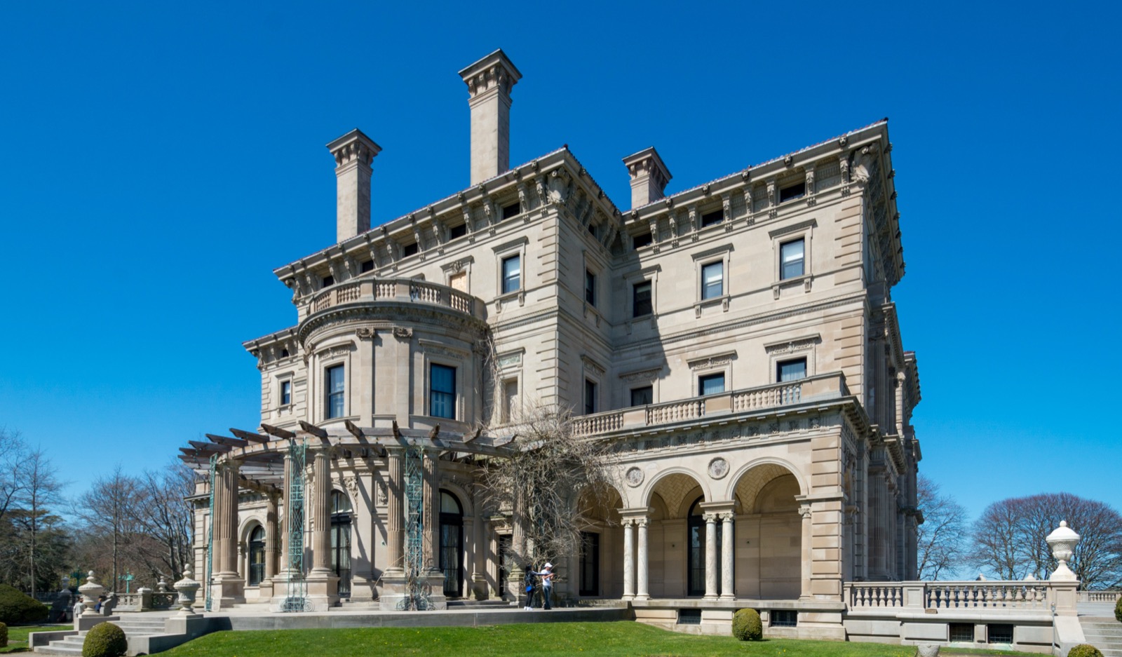 The Breakers mansion exterior in Newport, Rhode Island